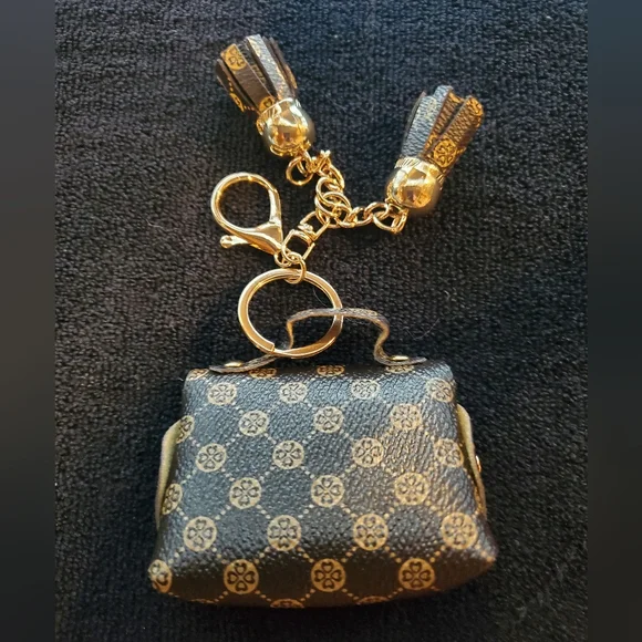 Elegant Earbud Miniture Handbag Carring Case Brown and Goldtone Keychain - Picture 6 of 8